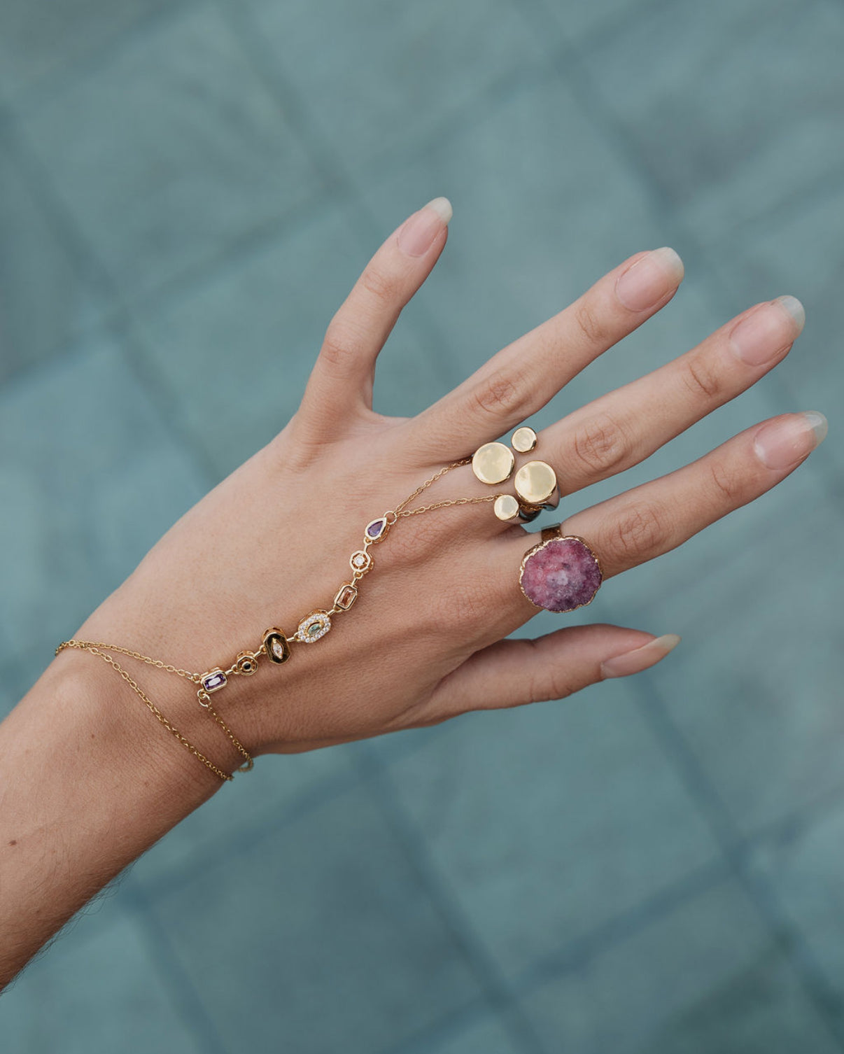 Hand-chain Aquarela